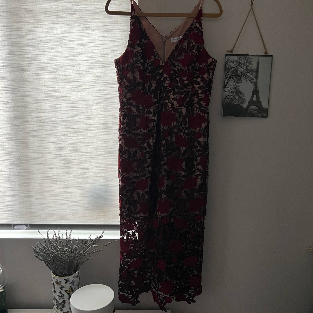 Dress the Population Floral Embroidered Dress